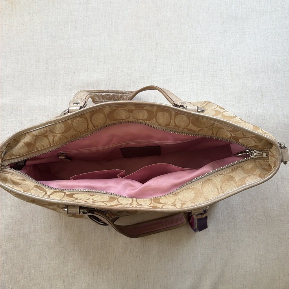 Coach Poppy Beige and Purple shoulder bag - Picture 8 of 8